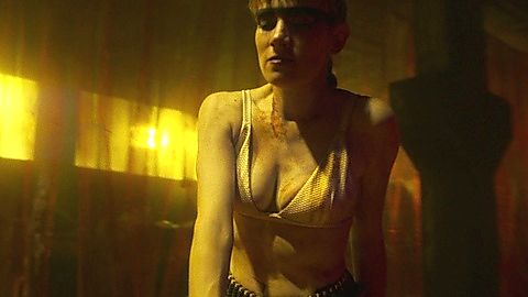 Pic: Diana Gómez in Valeria (2020)
