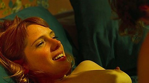 Pic: Diana Gómez in Valeria (2020)