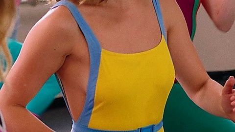 Pic: Chloe Bennet in Valley Girl (2020)