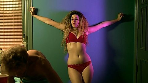 Pic: Paula Malia in Valeria (2020)