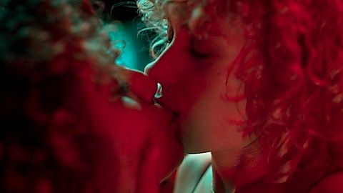 Pic: Raquel Ventosa in Valeria (2020)