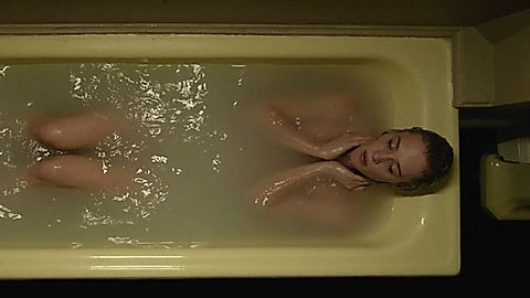 Pic: Mackenzie Davis in The Turning (2020)