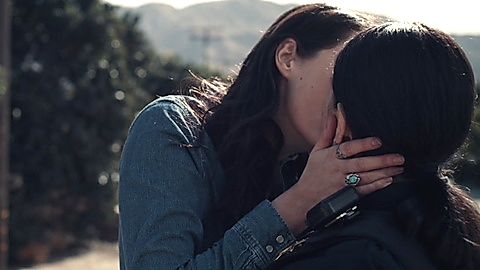 Pic: Tamara Podemski in Run (2020)