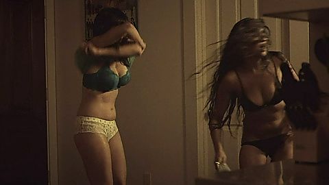 Pic: Pisha Warden in BookendS (2016)