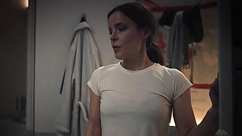 Pic: Katie McGuinness in Snowpiercer (2020)