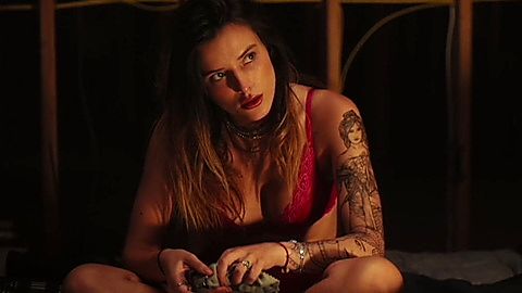 Pic: Bella Thorne in Infamous (2020)