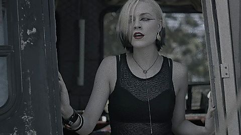 Pic: Evan Rachel Wood in Viena and the Fantomes (2020)