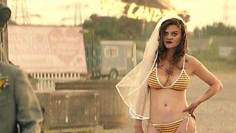 Pic: Lara Peake in Brave New World (2020)