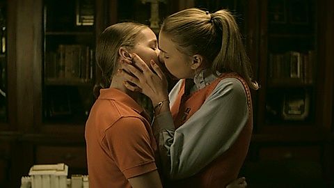 Pic: Maddie Phillips in Teenage Bounty Hunters (2020)