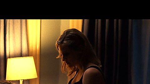 Pic: Lili Reinhart in Chemical Hearts (2020)
