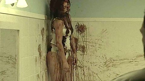 Pic: Natalia Señorales in Terrified (2018)