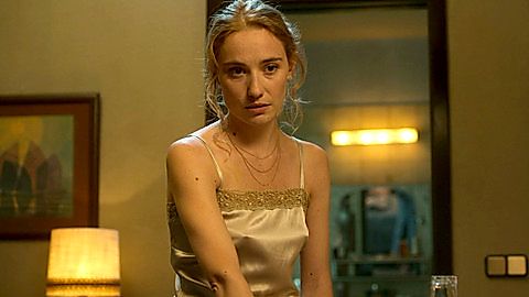 Pic: Déborah François in The Paramedic (2020)