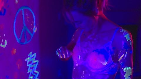 Pic: Isabelle Chester in Loves Me, Loves Me Not (2019)
