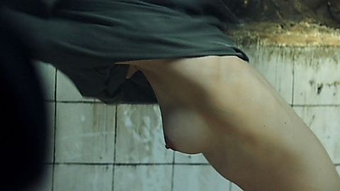 Pic: María Valverde in Guernica (2016)
