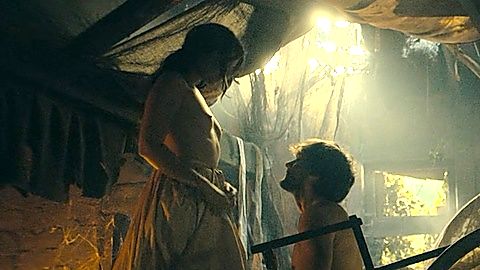 Pic: Marilou Aussilloux in La Révolution (2020)