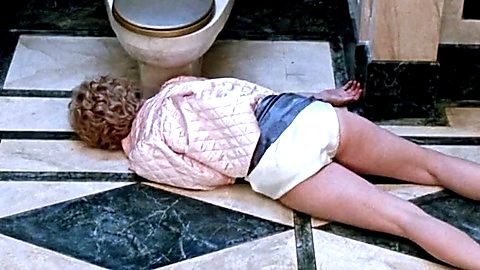 Pic: Glenn Close in Reversal of Fortune (1990)