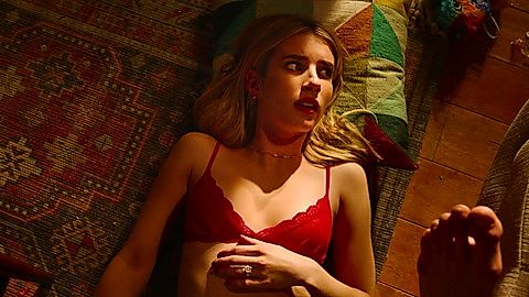 Pic: Emma Roberts in Holidate (2020)