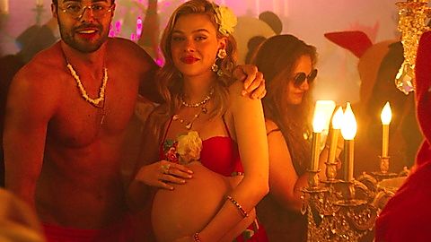 Pic: Nicola Peltz in Holidate (2020)