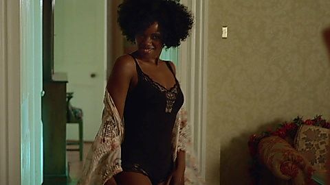 Pic: Lorna Brown in Christmas Presence (2018)