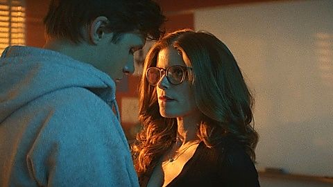 Pic: Kate Mara in A Teacher (2020)