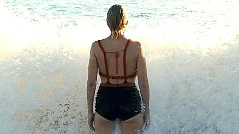 Pic: Margot Robbie in Dreamland (2020)