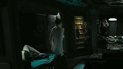 Pic: Cara Gee in The Expanse (2015)