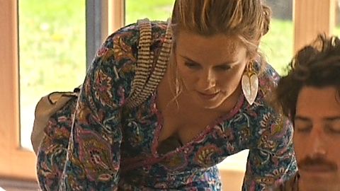 Pic: Alicia Silverstone in Sister of the Groom (2020)