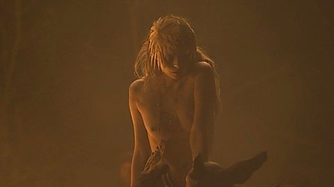 Pic: Karoline Hamm in Equinox (2020)