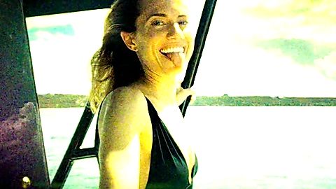 Pic: Allison Williams in Horizon Line (2020)