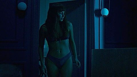 Pic: Julia Wieniawa-Narkiewicz in All My Friends Are Dead (2020)