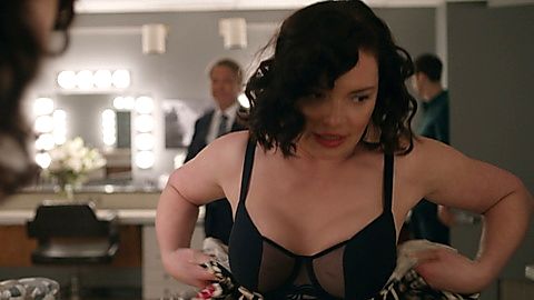 Pic: Katherine Heigl in Firefly Lane (2021)