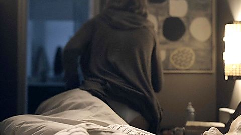 Pic: Odessa Young in The Stand (2020)