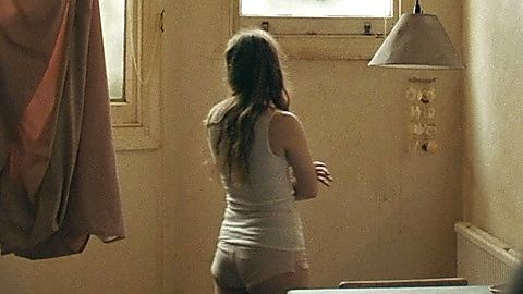 Pic: Morfydd Clark in Saint Maud (2020)