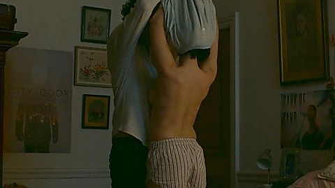 Pic: Eve Hewson in Behind Her Eyes (2021)