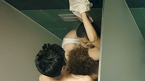 Pic: Paula del Río in The Boarding School: Las Cumbres (2021)