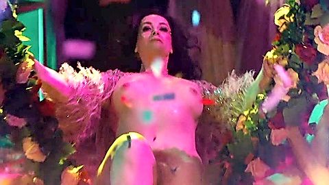 Pic: Dana Aliya Levinson in American Gods (2017)
