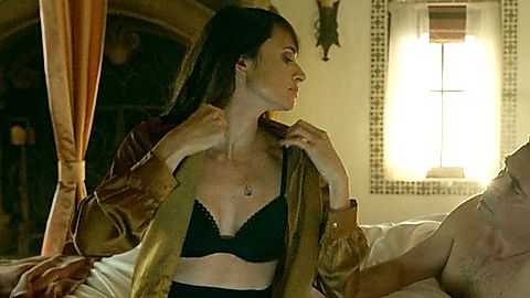 Pic: Mía Maestro in Mayans M.C. (2018)