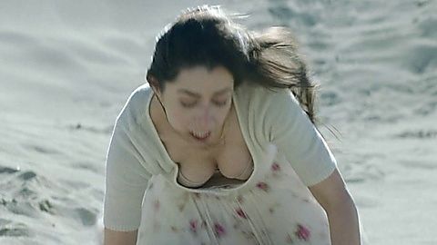 Pic: Cristin Milioti in Made For Love (2021)