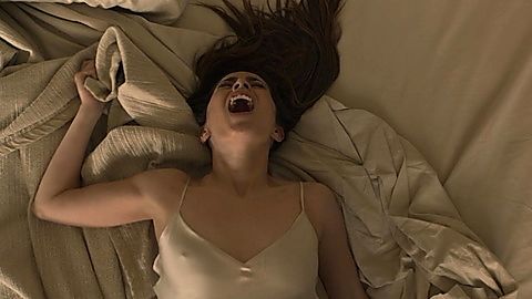 Pic: Cristin Milioti in Made For Love (2021)
