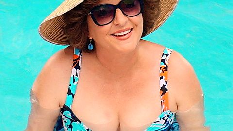 Pic: Annie Mumolo in Barb and Star Go to Vista Del Mar (2021)
