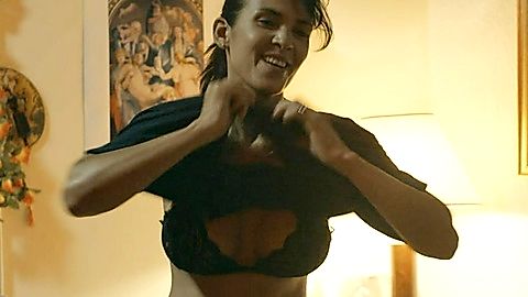 Pic: María Bernardini in Everything I Like (2021)