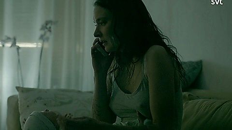 Pic: Josefin Asplund in Snow Angels (2021)