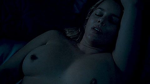 Pic: Abbie Cornish in The Virtuoso (2021)