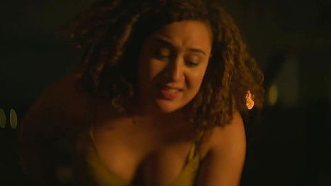 Pic: Rose Matafeo in Starstruck (2021)