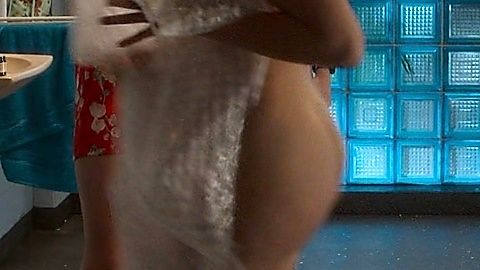 Pic: Julia Szewcyzk in Sexify (2021)