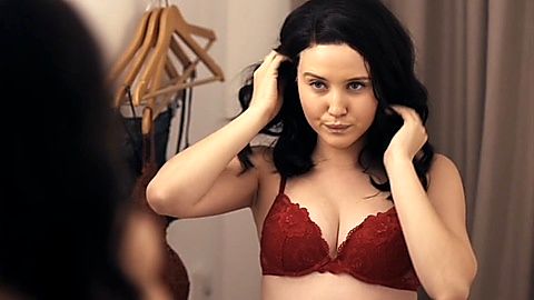 Pic: Julia Goldani Telles in The Girlfriend Experience (2016)