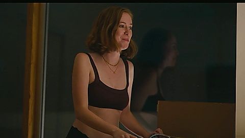 Pic: Hannah Einbinder in Hacks (2021)