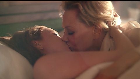 Pic: Hannah Einbinder in Hacks (2021)