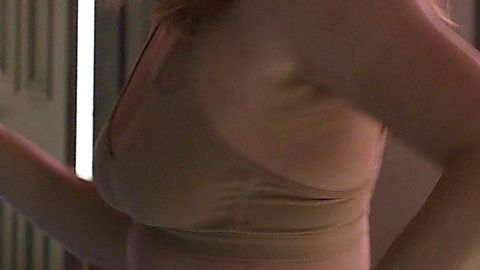 Pic: Amy Adams in The Woman in the Window (2021)