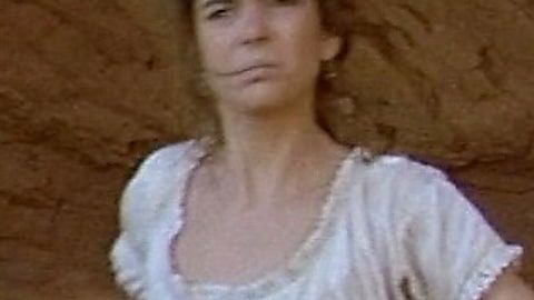 Pic: Laura San Giacomo in Quigley Down Under (1990)